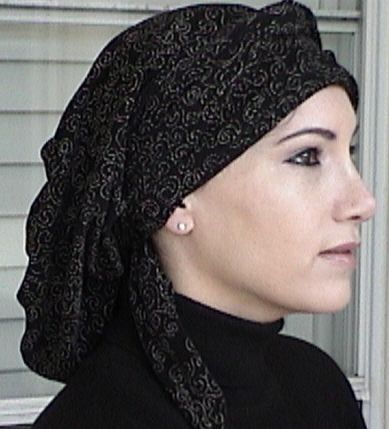 Praktisch: moslima kleedt zich joods