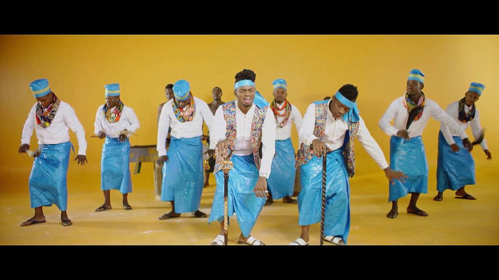 Diamond Platnumz goes traditional