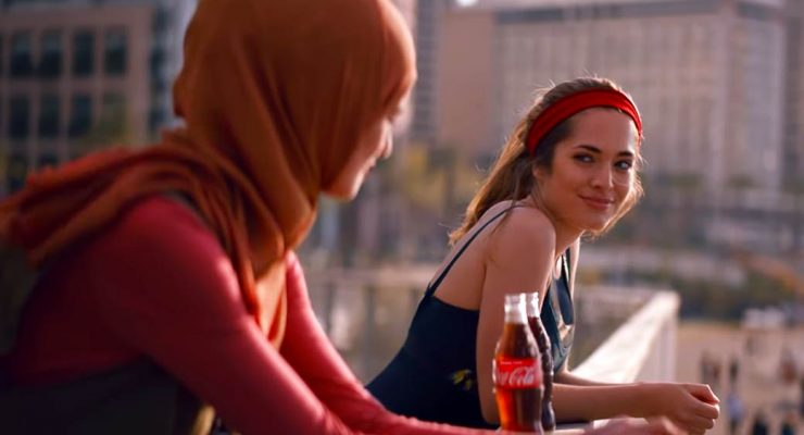 Waarom durft Coca-Cola Nederland deze prachtige ramadan-commercial niet in ons land in te zetten?